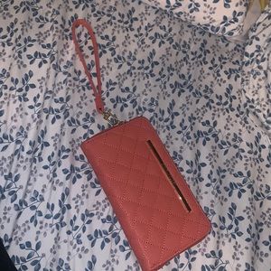 Steve Madden Wristlet
